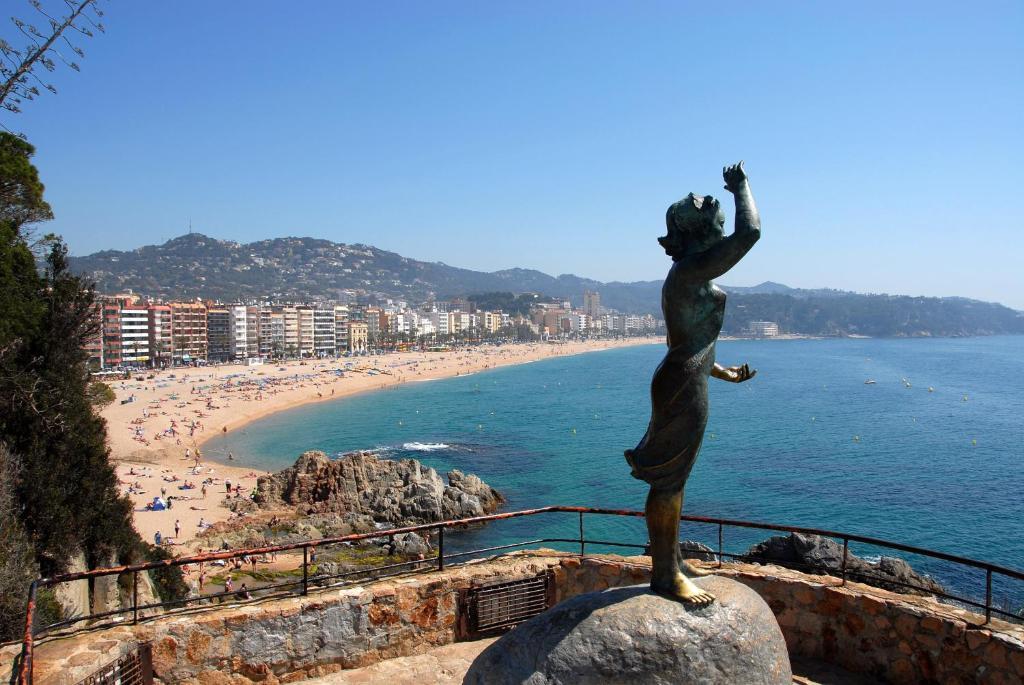 Hotel Castella Lloret de Mar Buitenkant foto