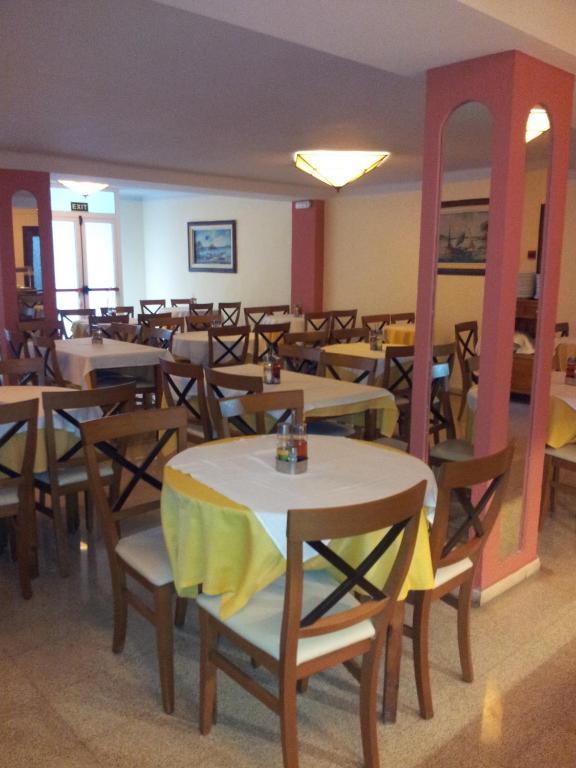 Hotel Castella Lloret de Mar Buitenkant foto