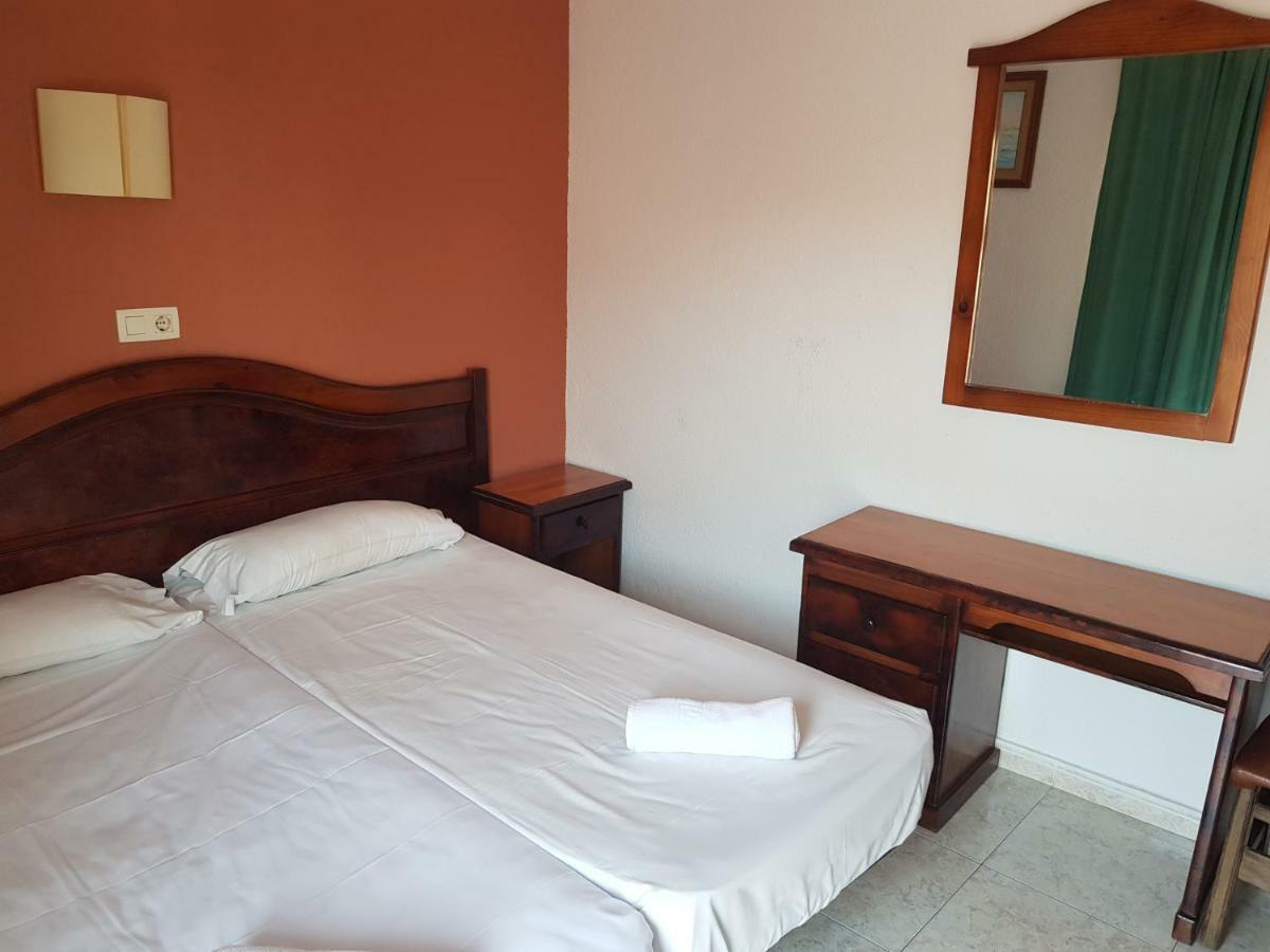 Hotel Castella Lloret de Mar Buitenkant foto